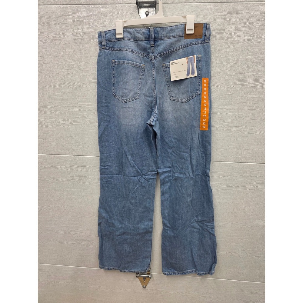 Aeropostale Womens High Rise Wide Leg Jeans Light Wash Denim Size 12 NWT
